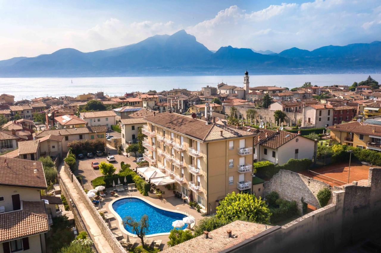 Hotel Romeo Torri Del Benaco Dış mekan fotoğraf