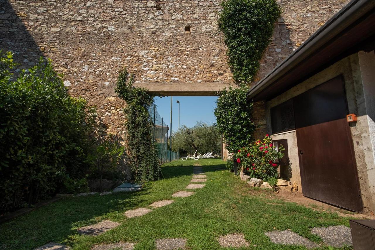 Hotel Romeo Torri Del Benaco Dış mekan fotoğraf